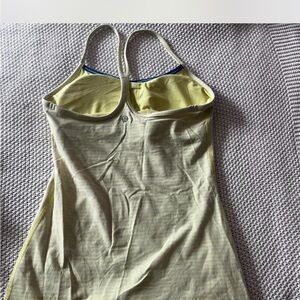 Lululemon tank top